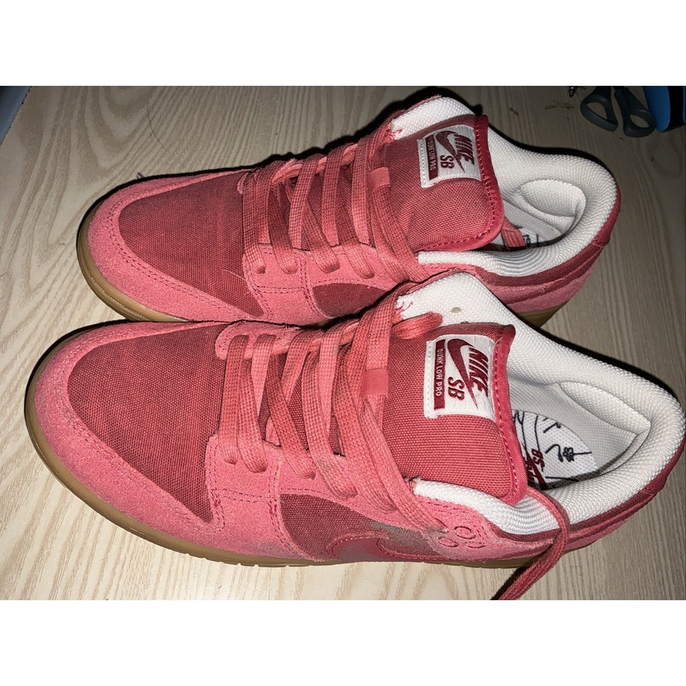 Size 7.5 - Nike‎ Dunk Low SB Adobe 2023